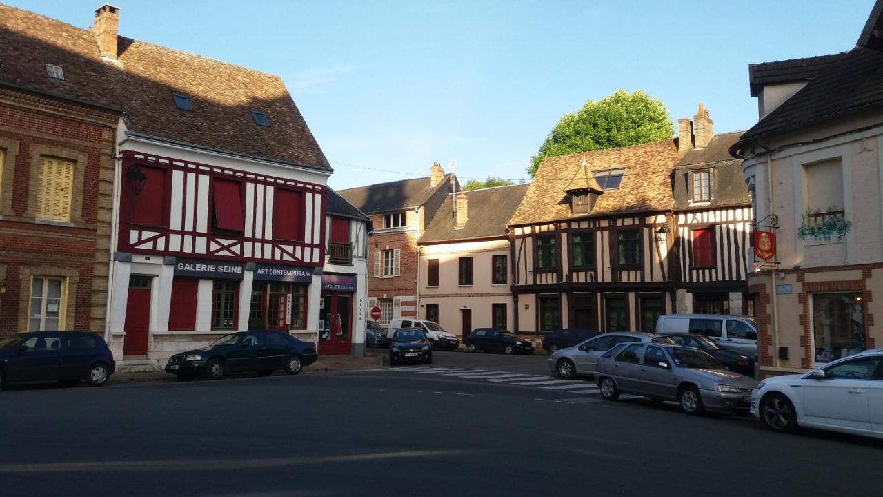 Le Charme Du Chateau Apartment Les Andelys Luaran gambar